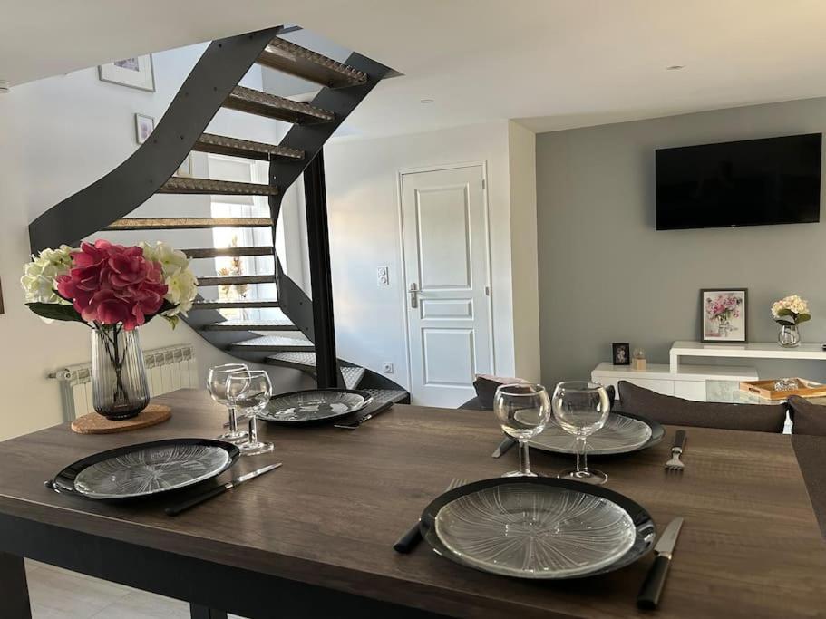 Apartment Lonoma - Maison Entiere Terrasse Couverte Et Jardin Clos Digoin